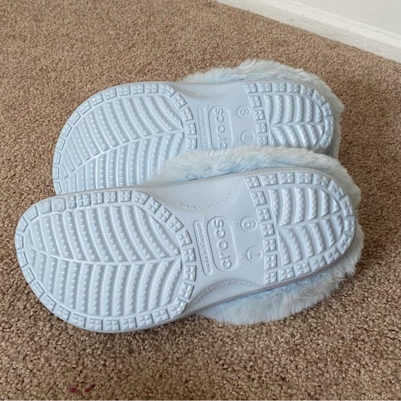 Baby Blue Mammoth Crocs - Picture 4 of 4